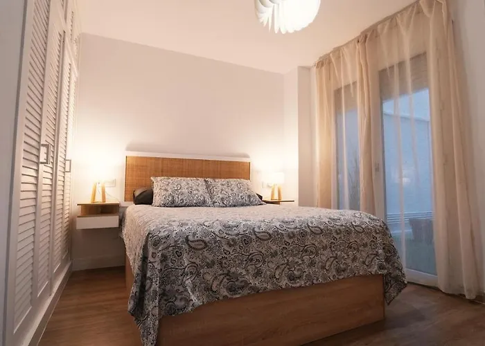 Апартаменты Seahomes Vacations - Seafront Mediterranean Ap & Pkg Бланес