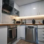 Seahomes Vacations - Seafront Mediterranean Ap & Pkg Lejlighed