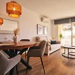 Seahomes Vacations - Seafront Mediterranean Ap & Pkg