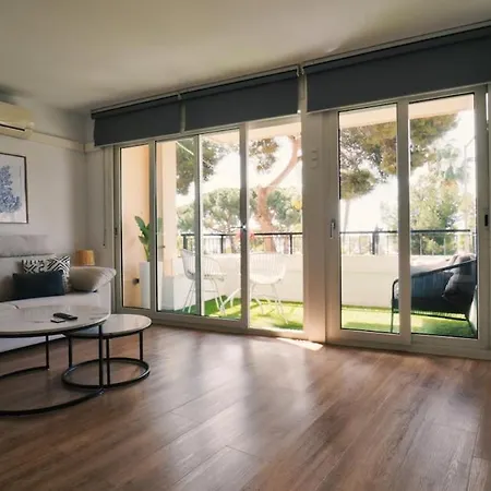 Apartment Seahomes Vacations - Seafront Mediterranean Ap & Pkg *