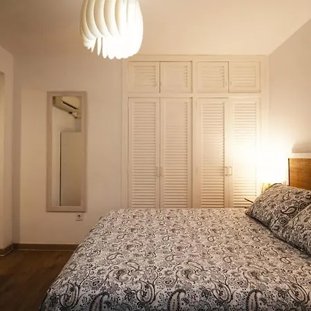 Seahomes Vacations - Seafront Mediterranean Ap & Pkg Lejlighed
