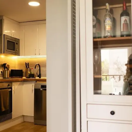 Apartment Seahomes Vacations - Seafront Mediterranean Ap & Pkg
