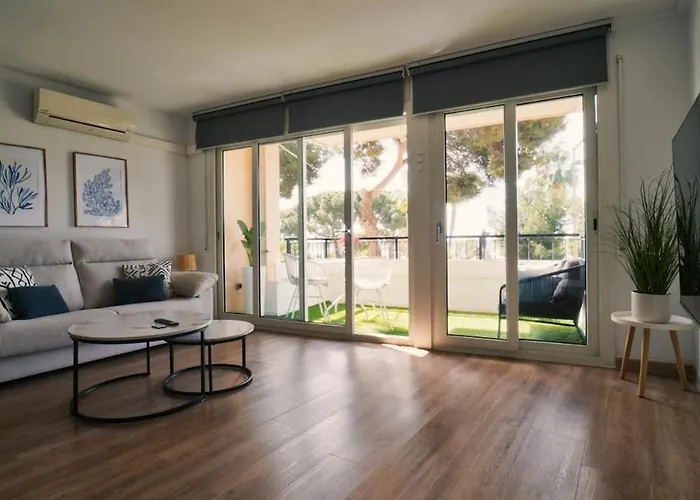 Apartment Seahomes Vacations - Seafront Mediterranean Ap & Pkg *